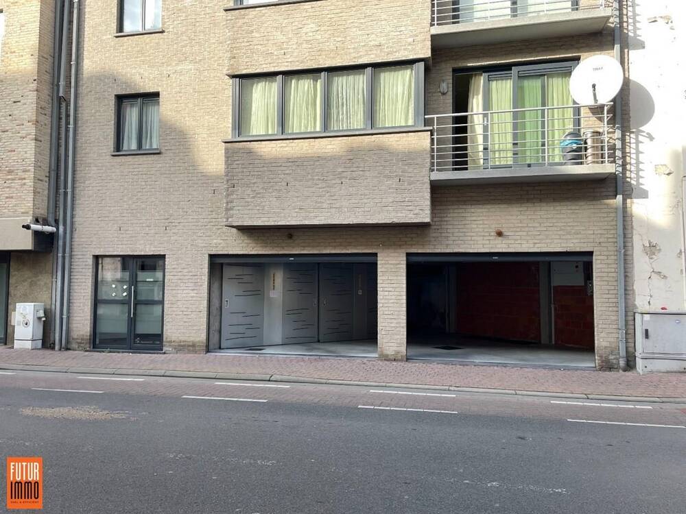 Box te  koop in Oostende 8400 16000.00€  slaapkamers m² - Zoekertje 247687