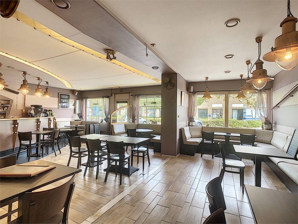 Huis te koop in Zeebrugge 8380 529000.00€ 4 slaapkamers 375.00m² - Zoekertje 257660