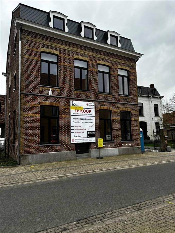 Appartement te  koop in Oostvleteren 8640 330000.00€ 3 slaapkamers 140.00m² - Zoekertje 260528