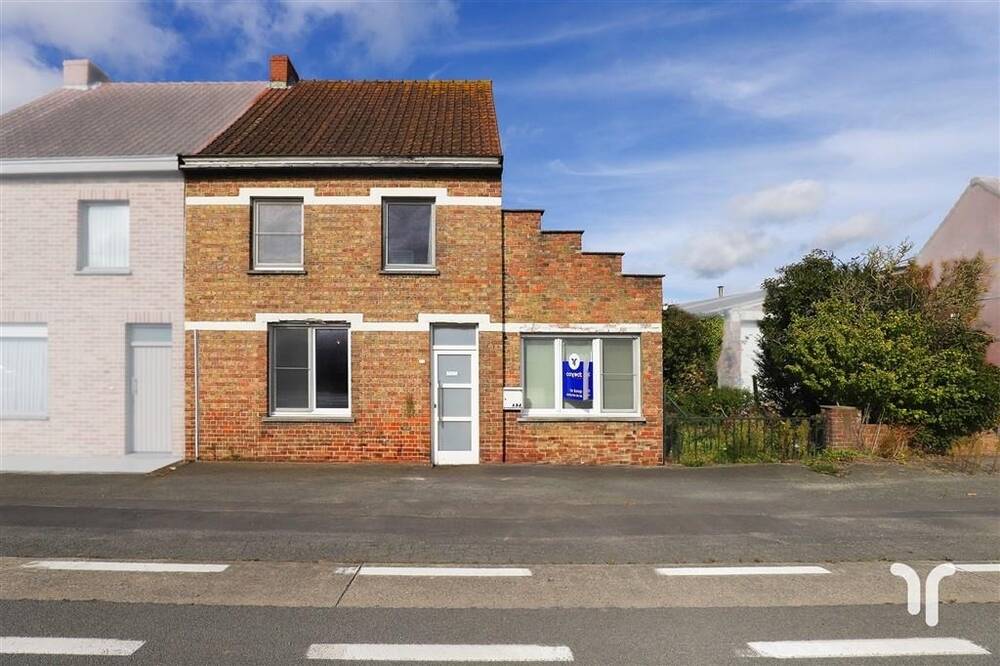 Huis te koop in Ichtegem 8480 199000.00€ 3 slaapkamers m² - Zoekertje 261972