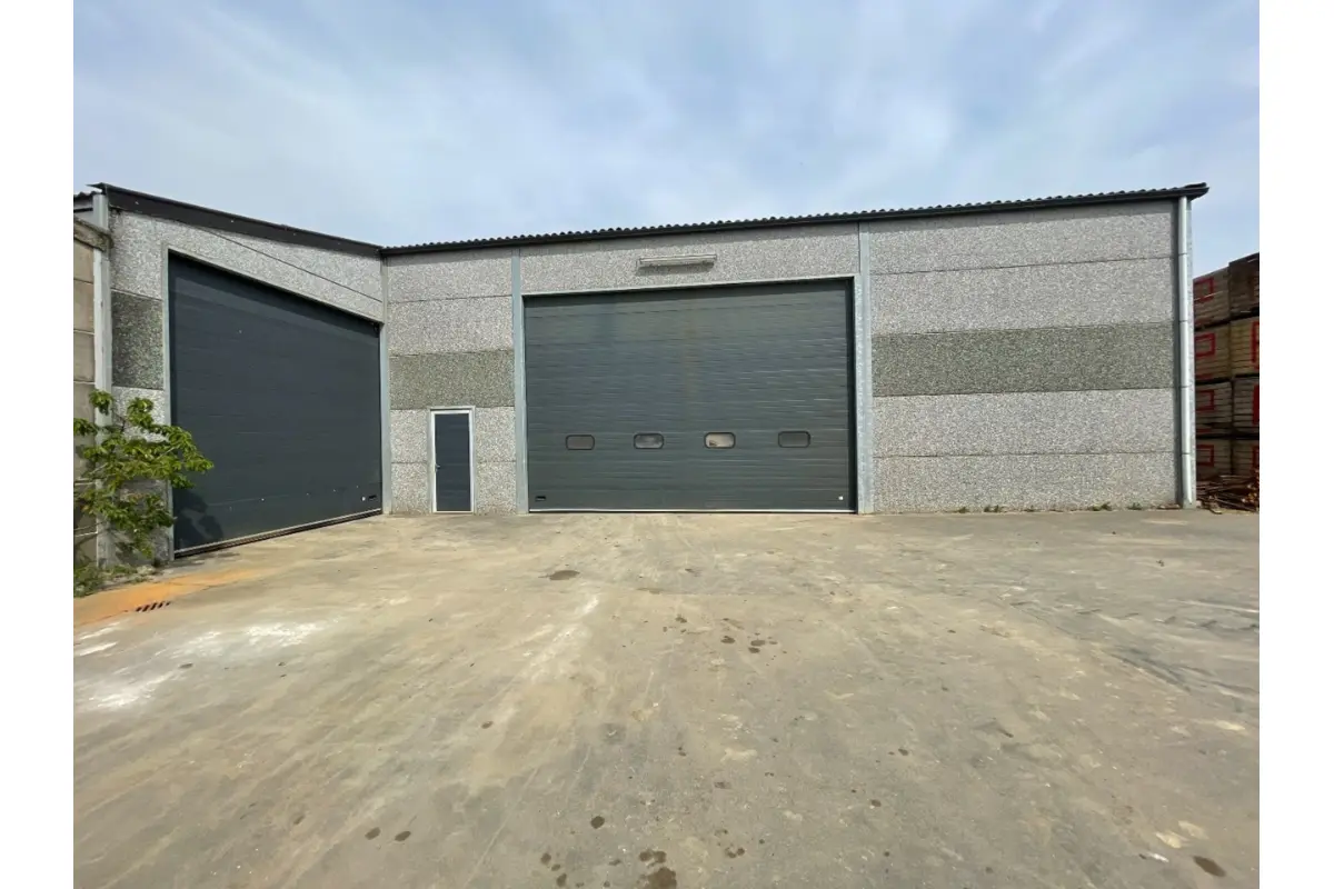 Handelszaak te  huur in Passendale 8980 2.50€  slaapkamers m² - Zoekertje 271580