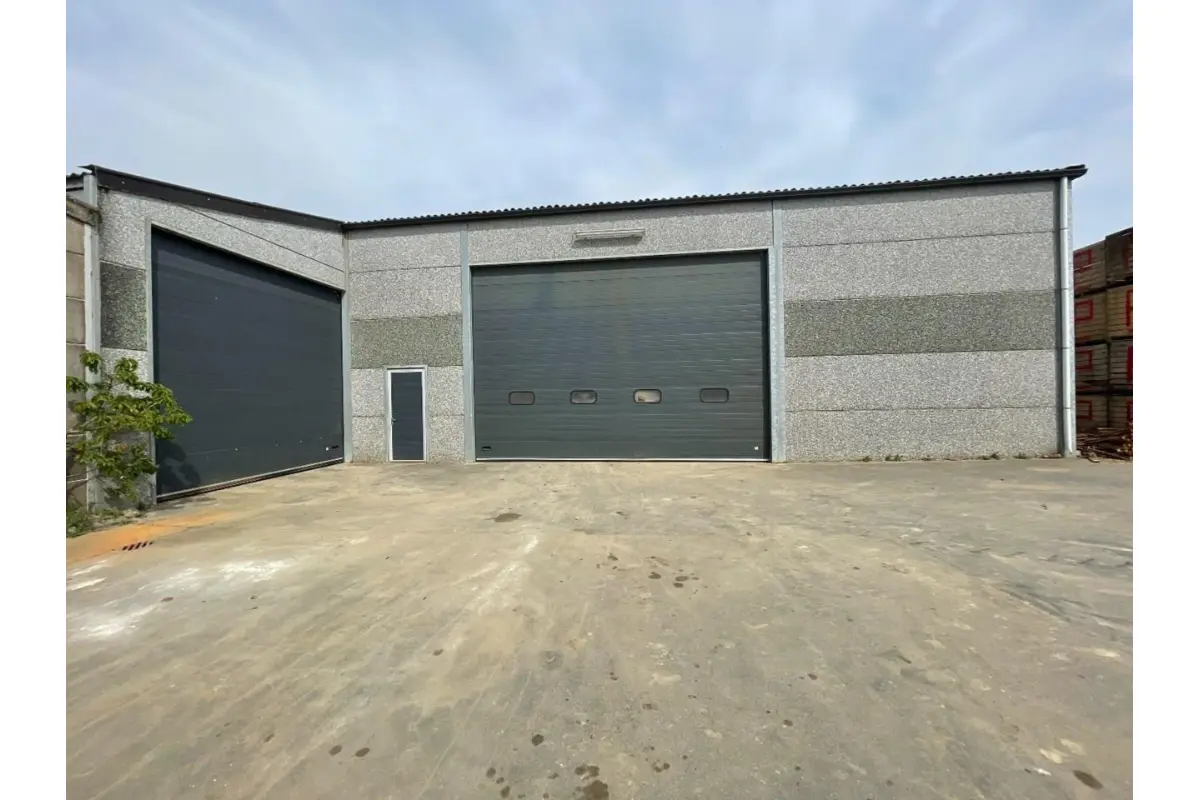 Handelszaak te  huur in Passendale 8980 2.50€  slaapkamers m² - Zoekertje 271580