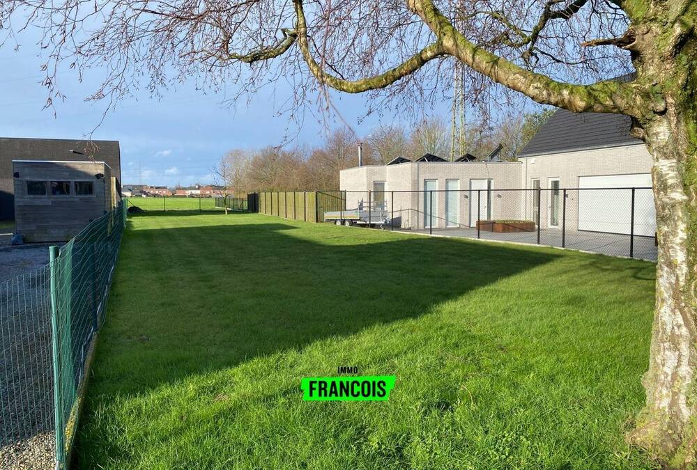 Grond te koop in Deerlijk 8540 180000.00€ slaapkamers m² - Zoekertje 272875