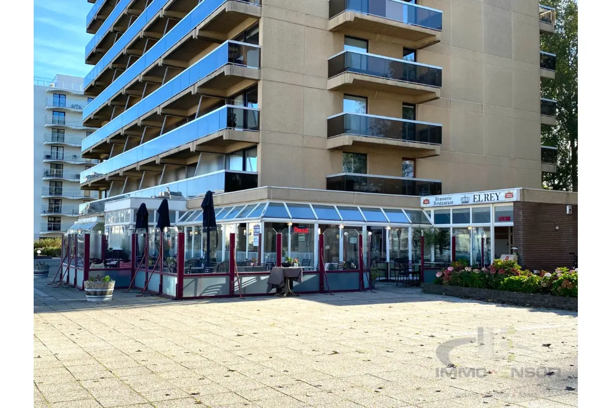 Handelszaak te  koop in Oostende 8400 320000.00€  slaapkamers m² - Zoekertje 286107