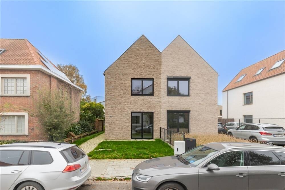 Huis te koop in Sint-Michiels 8200 515000.00€ 3 slaapkamers 162.00m² - Zoekertje 297817