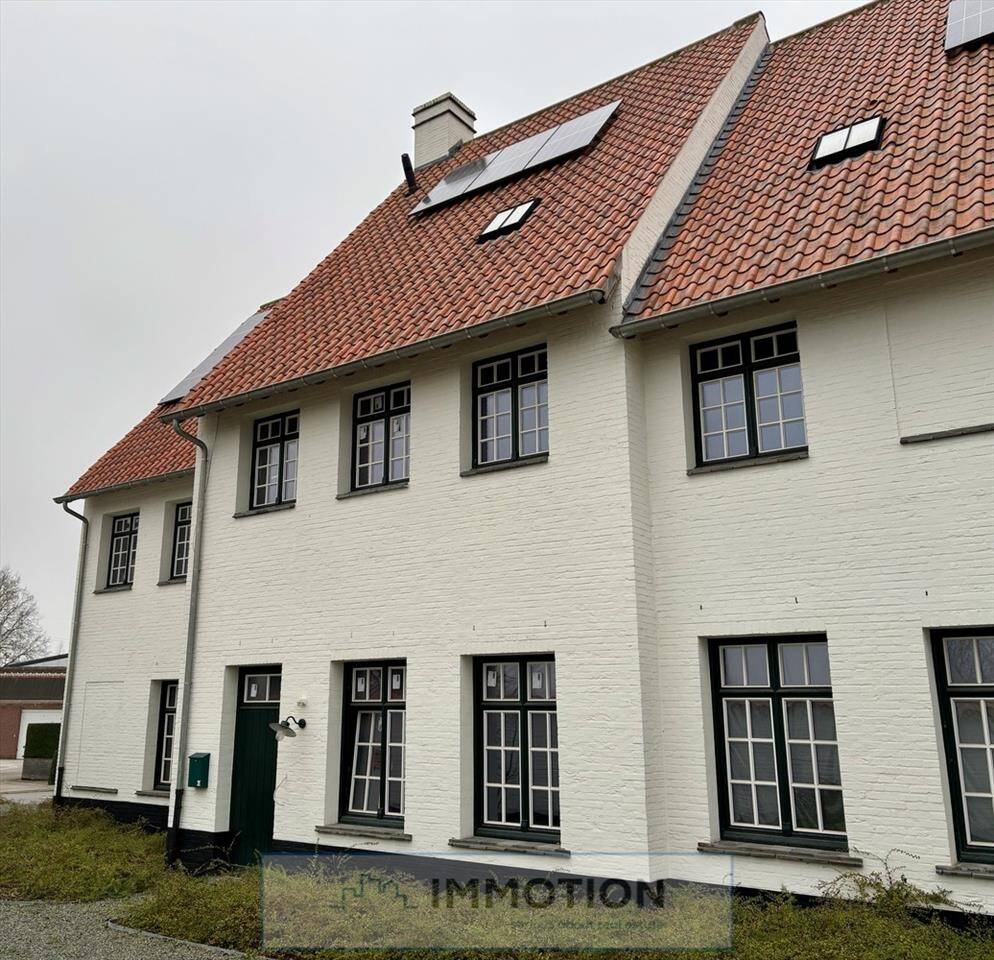 Huis te  koop in Zwevegem 8550 320000.00€ 4 slaapkamers 167.00m² - Zoekertje 300588
