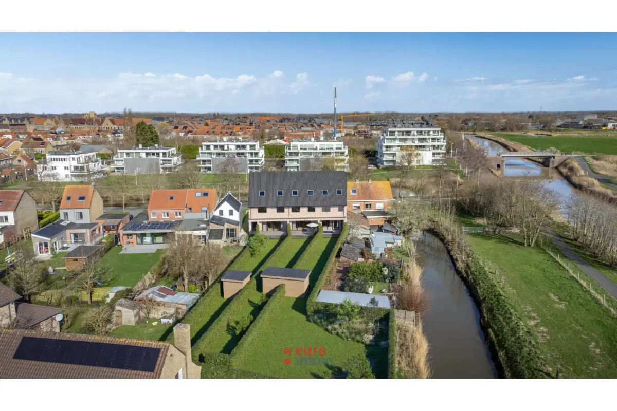 Huis te  koop in Nieuwpoort 8620 525000.00€ 3 slaapkamers 242.00m² - Zoekertje 320703