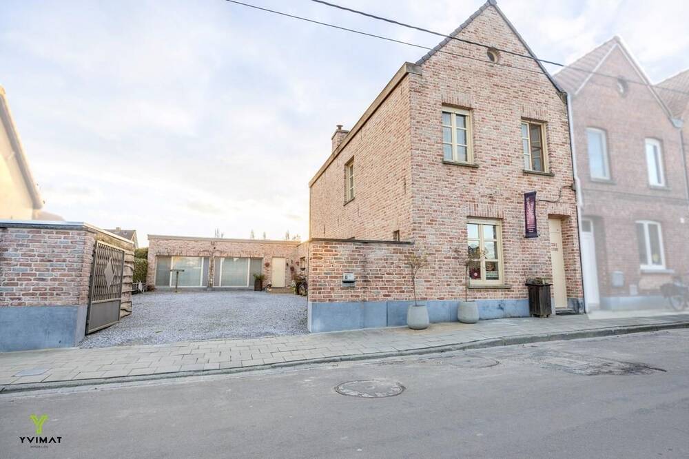 Huis te  koop in Zwevegem 8550 0.00€ 5 slaapkamers 269.00m² - Zoekertje 320672