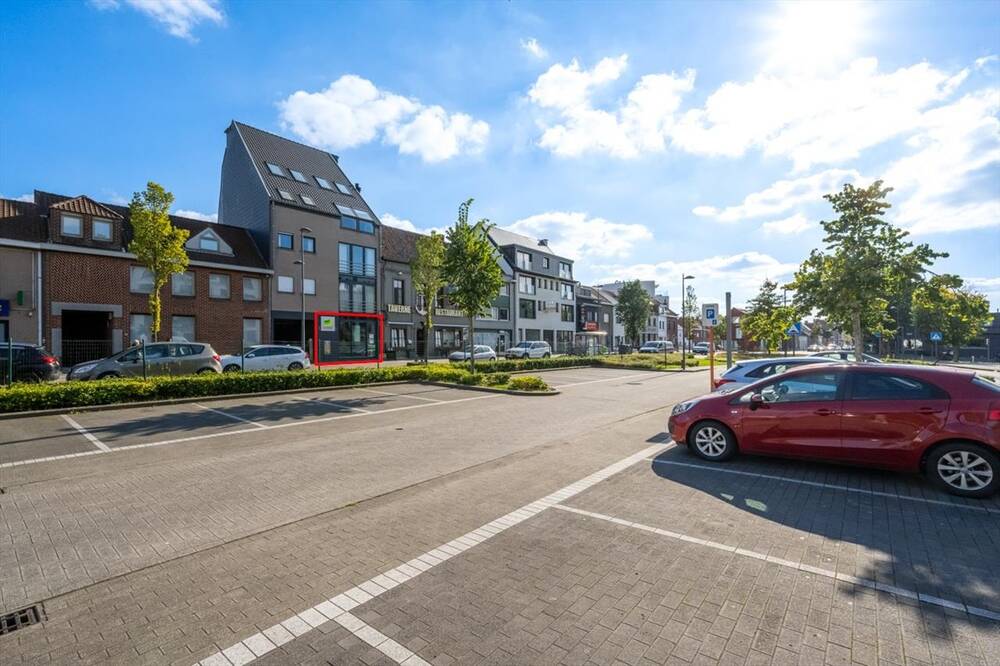 Handelszaak te koop in Harelbeke 8530 249000.00€ slaapkamers 122.00m² - Zoekertje 322391