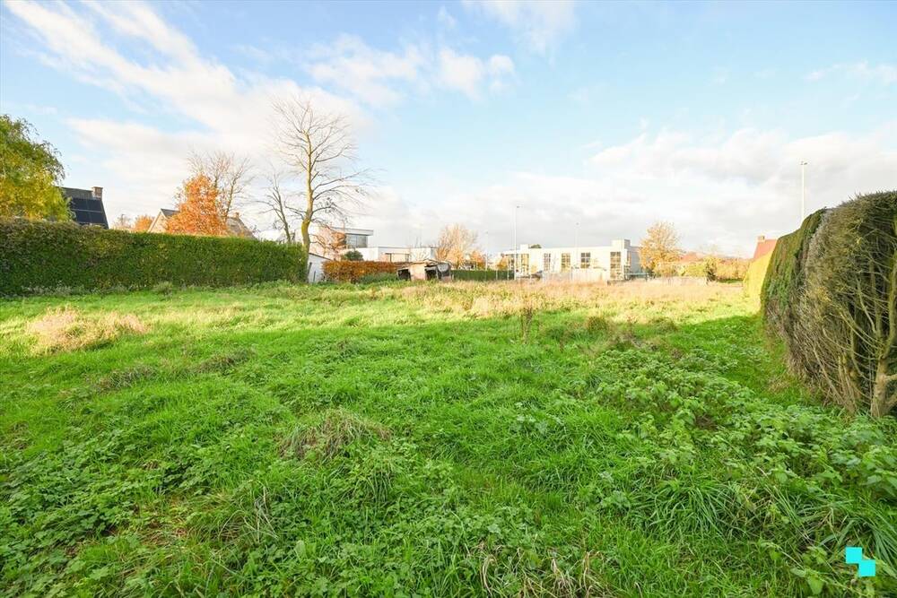 Bouwgrond te koop in Izegem 8870 279000.00€ slaapkamers m² - Zoekertje 326309