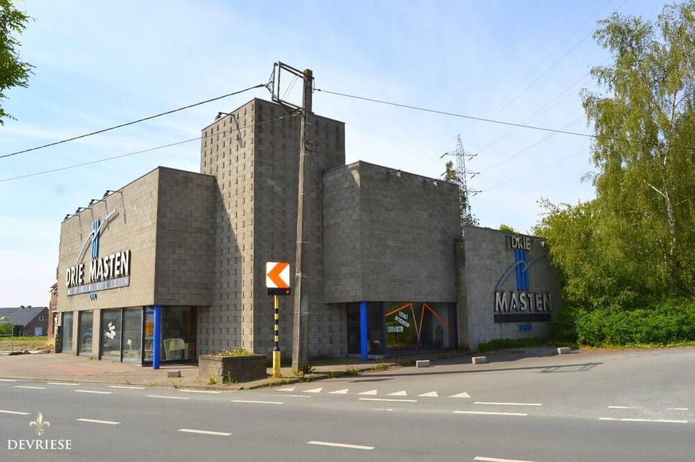 Huis te koop in Gullegem 8560 299000.00€ 4 slaapkamers m² - Zoekertje 328029