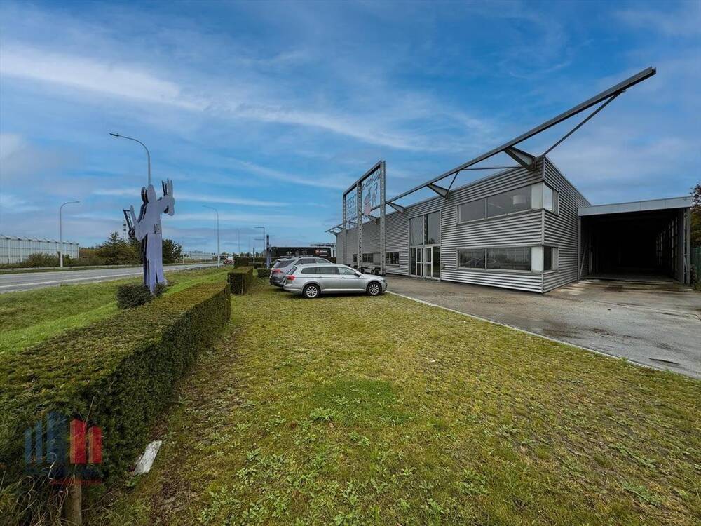Handelszaak te huur in Roeselare 8800 8800.00€ slaapkamers 1845.00m² - Zoekertje 328251
