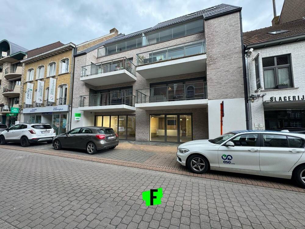 Handelszaak te huur in Veurne 8630 1650.00€ slaapkamers 0.00m² - Zoekertje 328633
