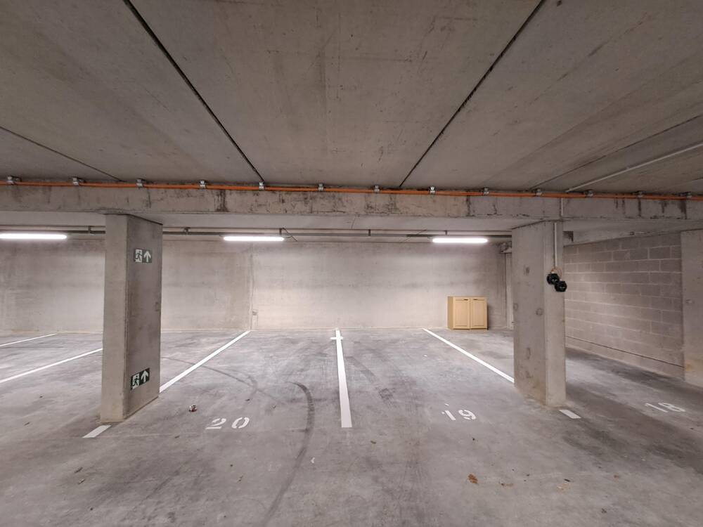 Parking & garage te  huur in Deerlijk 8540 70.00€ 0 slaapkamers m² - Zoekertje 328776