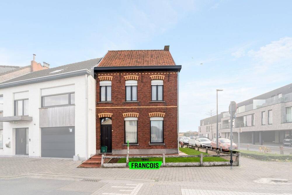 Huis te koop in Sint-Eloois-Vijve 8793 269000.00€ 4 slaapkamers 198.00m² - Zoekertje 335434