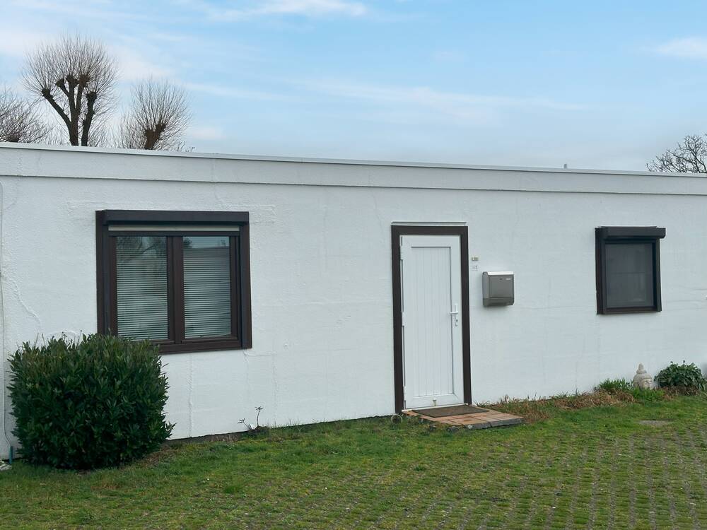 Bungalow te  koop in Koksijde 8670 118000.00€ 2 slaapkamers 47.00m² - Zoekertje 335089