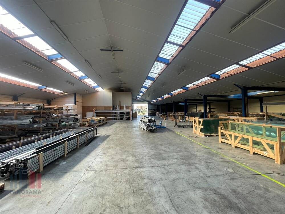 Handelszaak te huur in Ardooie 8850 4600.00€ slaapkamers 1230.00m² - Zoekertje 335935