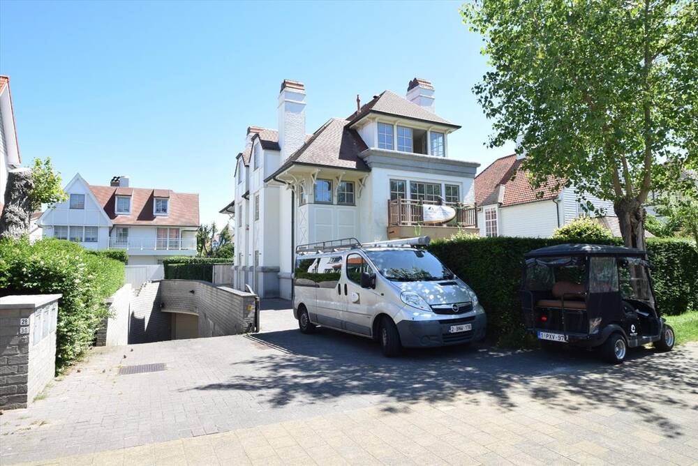 Parking & garage te huur in Knokke 8300 250.00€ slaapkamers m² - Zoekertje 403091