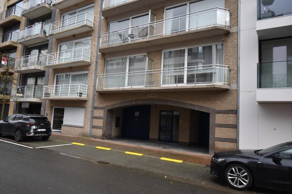 Parking & garage te koop in Knokke 8300 130000.00€ slaapkamers m² - Zoekertje 337829