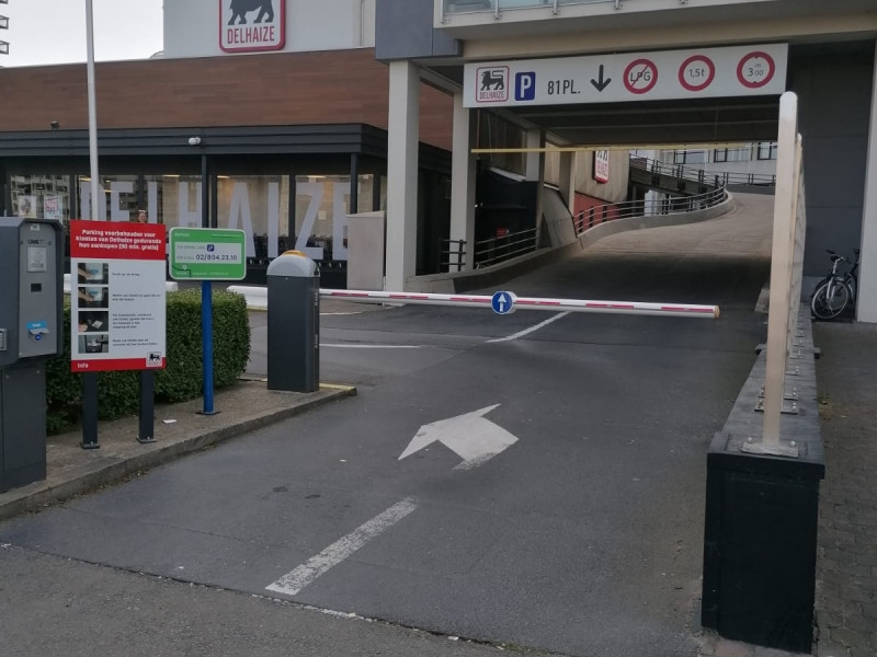 Parking & garage te  huur in Oostende 8400 149.00€  slaapkamers m² - Zoekertje 341933
