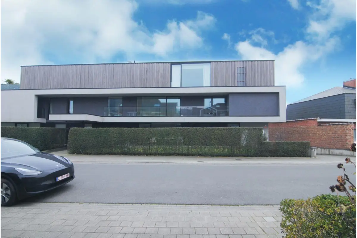 Appartement te  koop in Assebroek 8310 329500.00€ 1 slaapkamers 80.00m² - Zoekertje 344029