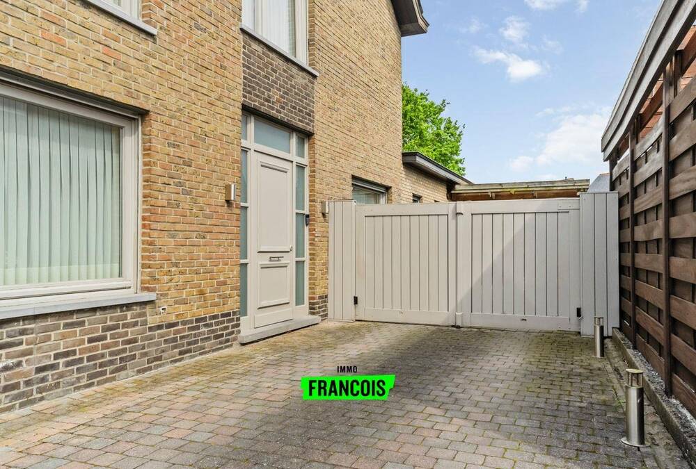 Huis te koop in Beveren 8791 359000.00€ 5 slaapkamers 210.00m² - Zoekertje 345825