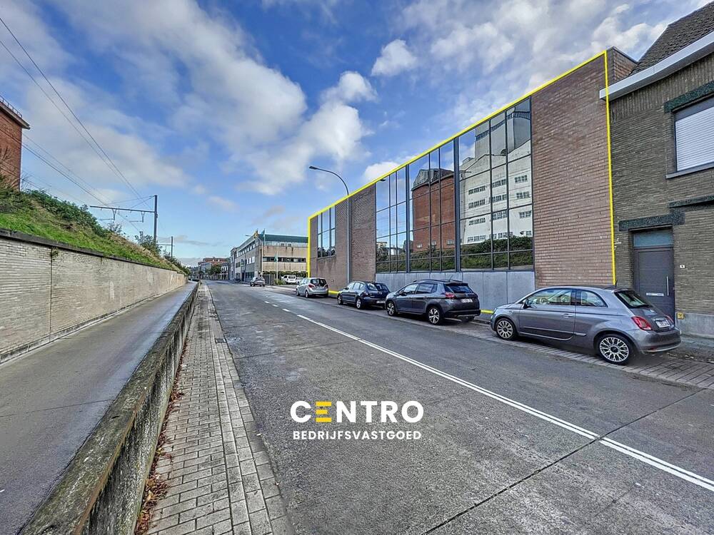 Handelszaak te huur in Roeselare 8800 0.00€ slaapkamers 1422.00m² - Zoekertje 351534