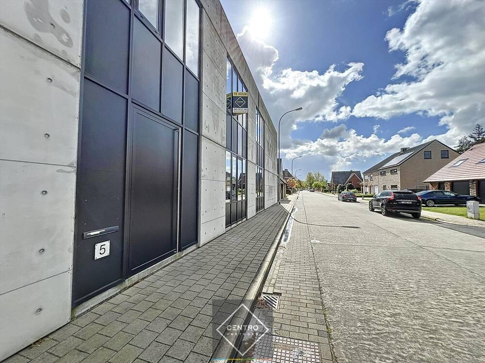 Handelszaak te huur in Roeselare 8800 0.00€ slaapkamers 388.00m² - Zoekertje 350867