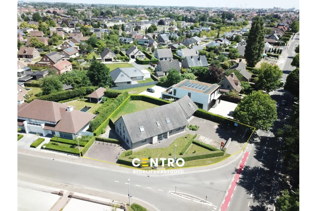 Handelszaak te  koop in Roeselare 8800 0.00€  slaapkamers 430.00m² - Zoekertje 351546