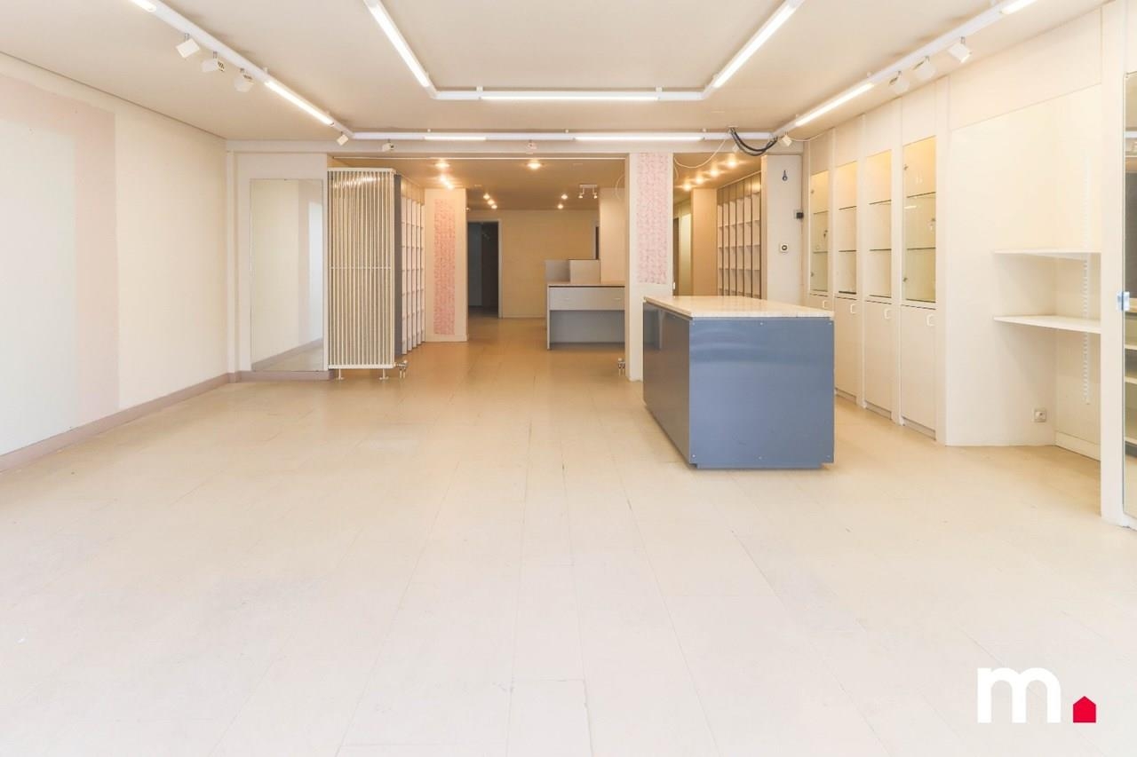 Handelszaak te koop in Zwevegem 8550 99000.00€ slaapkamers m² - Zoekertje 356912