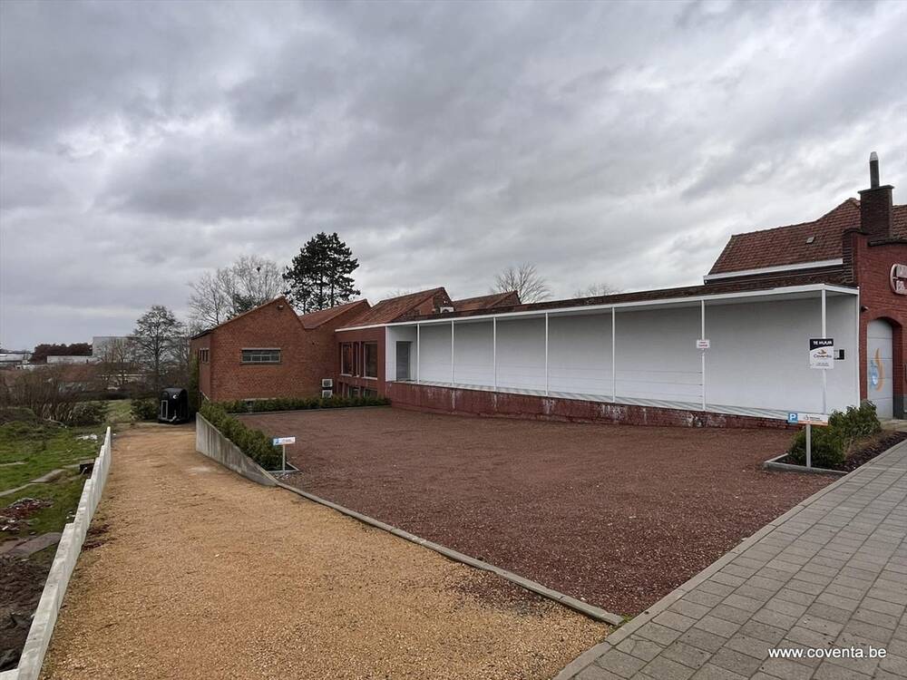 Handelszaak te huur in Vichte 8570 550.00€ slaapkamers 160.00m² - Zoekertje 357579