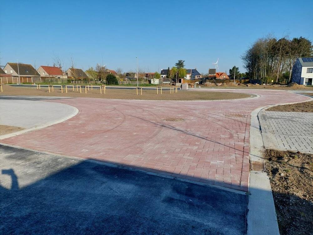 Grond te  koop in Gistel 8470 179000.00€  slaapkamers m² - Zoekertje 357520