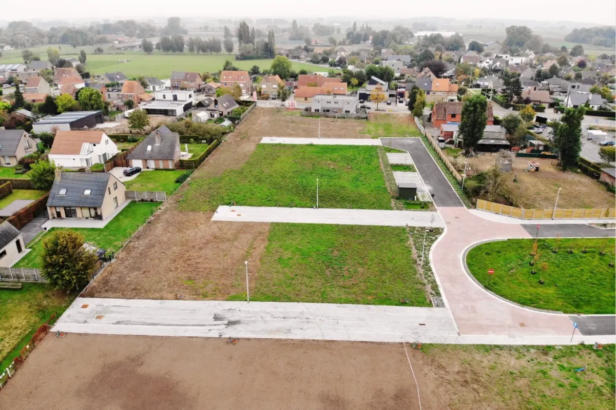 Bouwgrond te  koop in Gistel 8470 179000.00€  slaapkamers m² - Zoekertje 357520