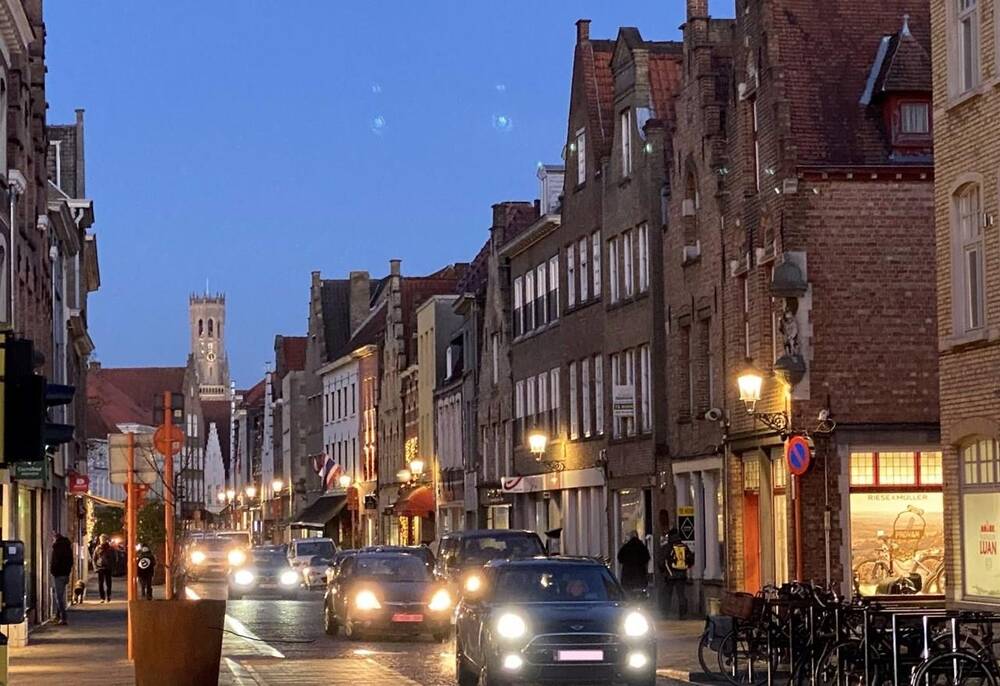 Handelszaak te koop in Brugge 8000 419000.00€ slaapkamers m² - Zoekertje 360390