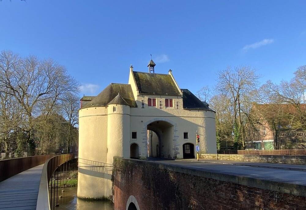 Handelszaak te koop in Brugge 8000 419000.00€ slaapkamers m² - Zoekertje 360275