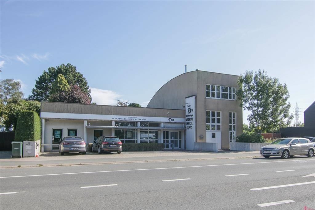 Handelszaak te koop in Bellegem 8510 595000.00€ 3 slaapkamers m² - Zoekertje 361057
