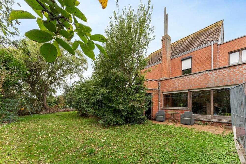 Huis te koop in Bredene 8450 269000.00€ 5 slaapkamers 227.00m² - Zoekertje 362938