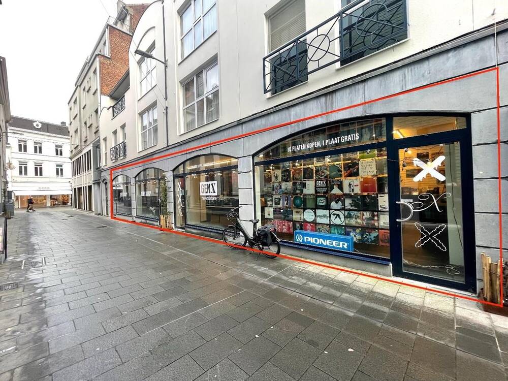 Handelszaak te huur in Kortrijk 8500 3000.00€ slaapkamers m² - Zoekertje 364560
