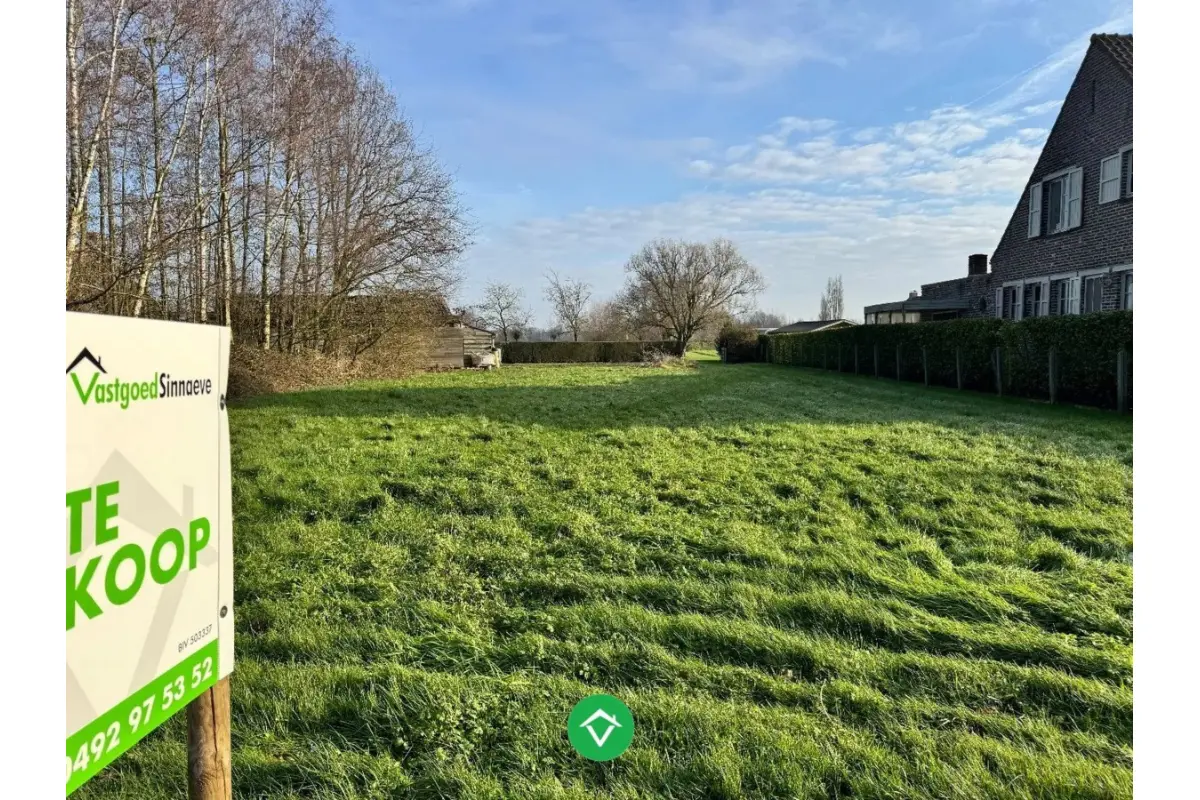 Grond te  koop in Torhout 8820 235000.00€  slaapkamers m² - Zoekertje 365023