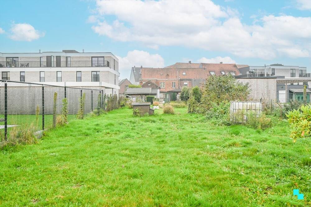Huis te  koop in Wielsbeke 8710 239000.00€ 5 slaapkamers 199.00m² - Zoekertje 369988