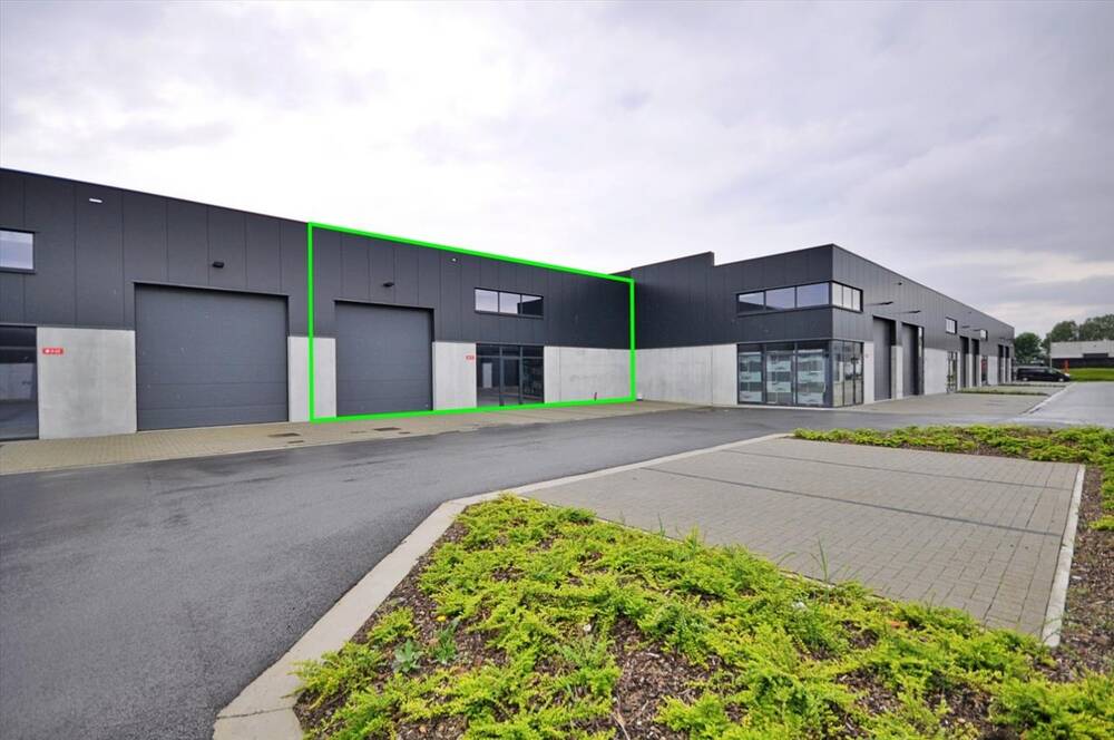 Handelszaak te koop in Zwevegem 8550 245000.00€ slaapkamers 197.00m² - Zoekertje 369026