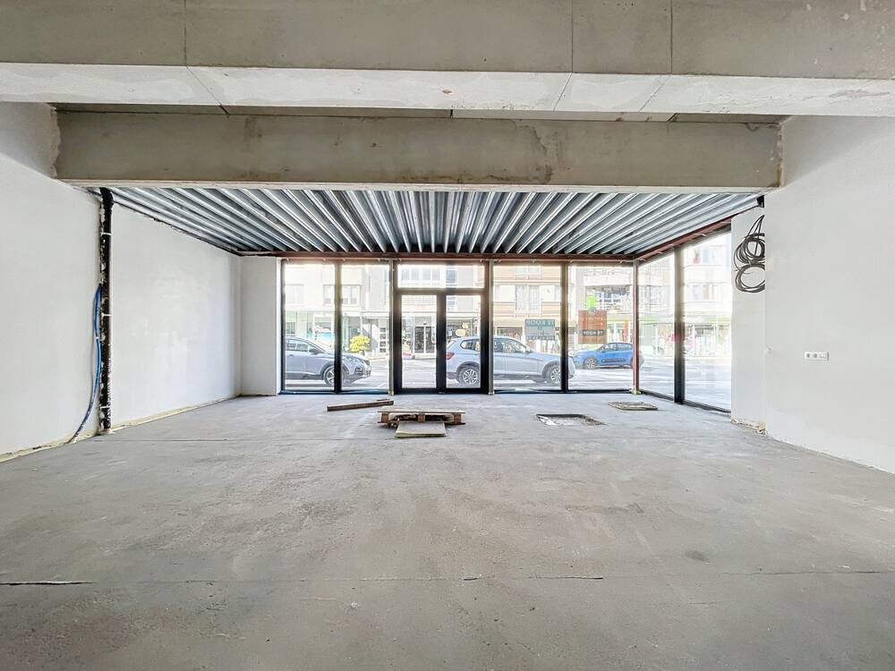 Handelszaak te  huur in Koksijde 8670 1950.00€  slaapkamers 166.00m² - Zoekertje 370700