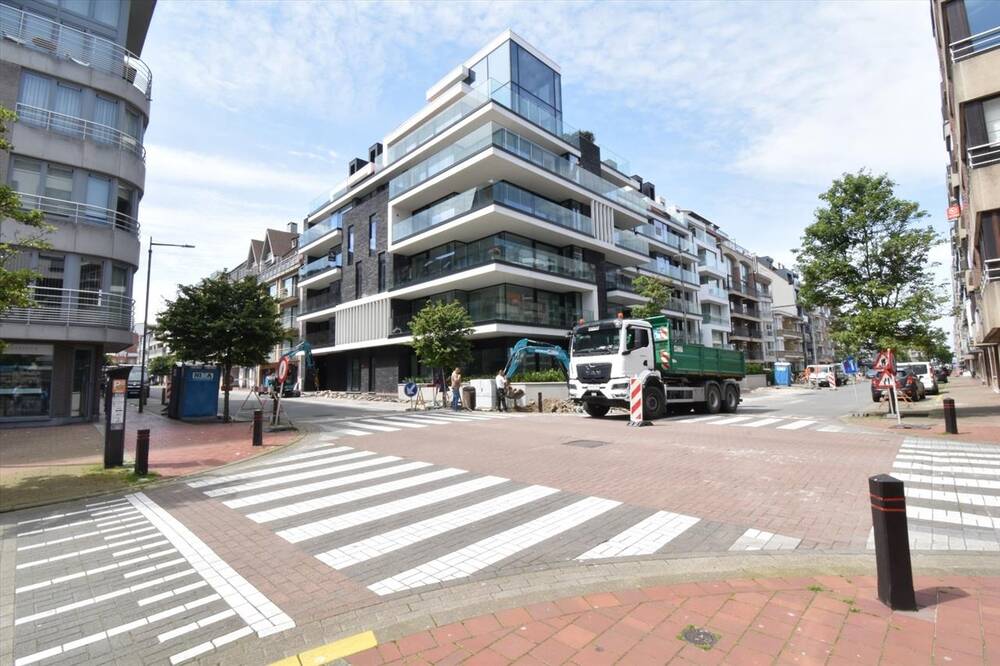 Parking & garage te koop in Knokke 8300 250000.00€ slaapkamers m² - Zoekertje 372077