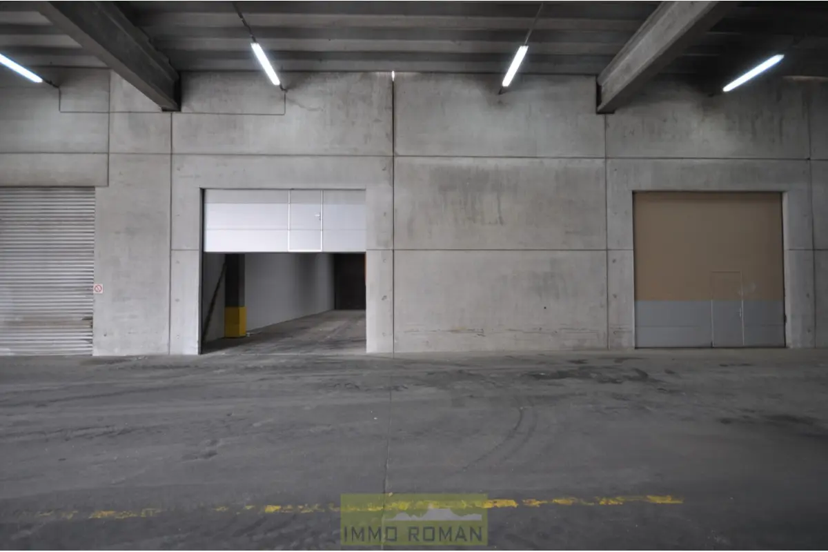 Handelszaak te  huur in Avelgem 8580 1600.00€  slaapkamers 525.00m² - Zoekertje 371551