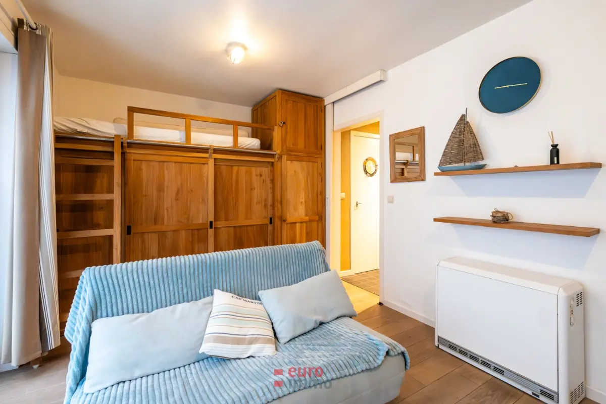 Studio te  koop in Nieuwpoort 8620 130000.00€  slaapkamers 30.00m² - Zoekertje 372757