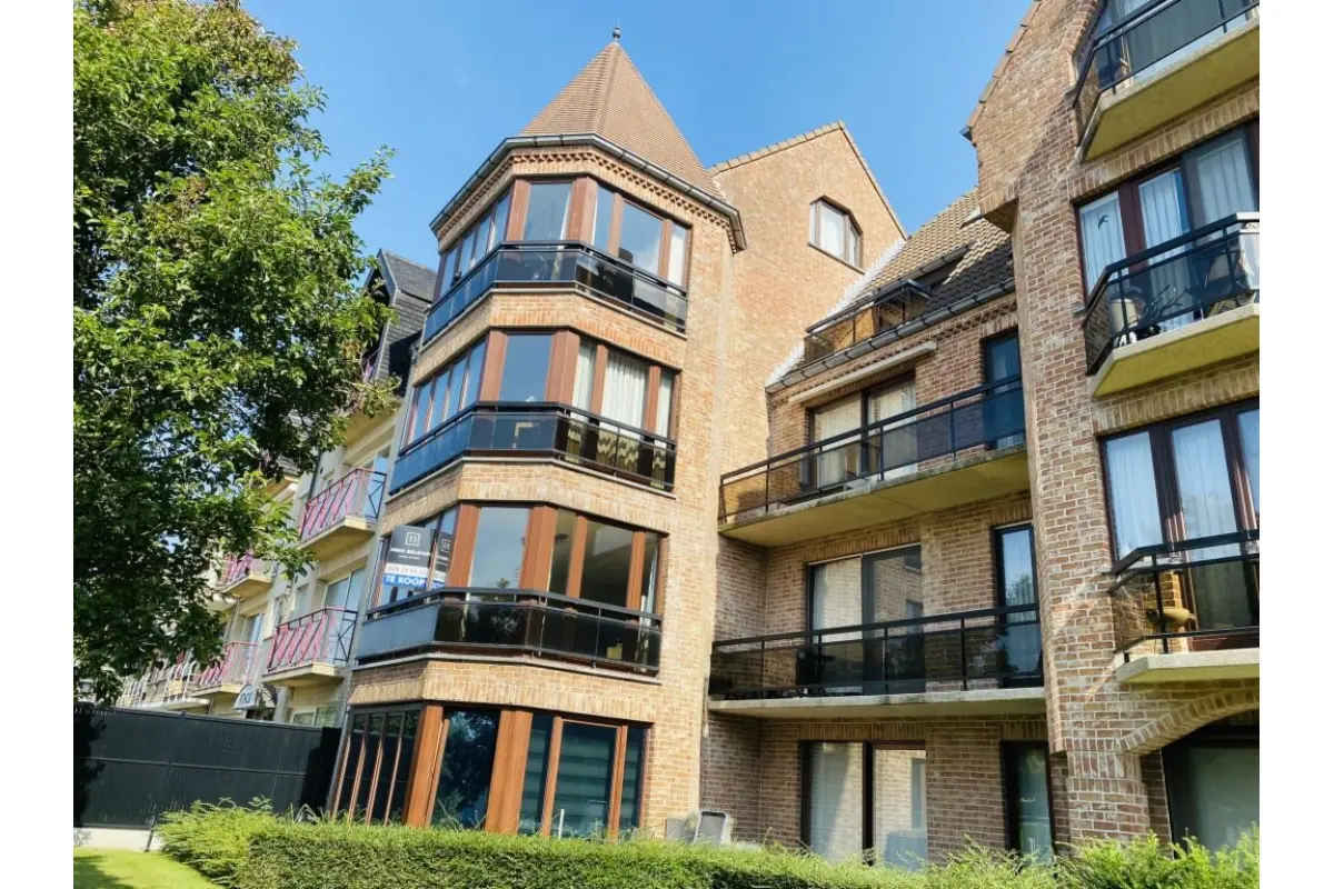 Appartement te  koop in De Haan 8420 397000.00€ 2 slaapkamers m² - Zoekertje 375270