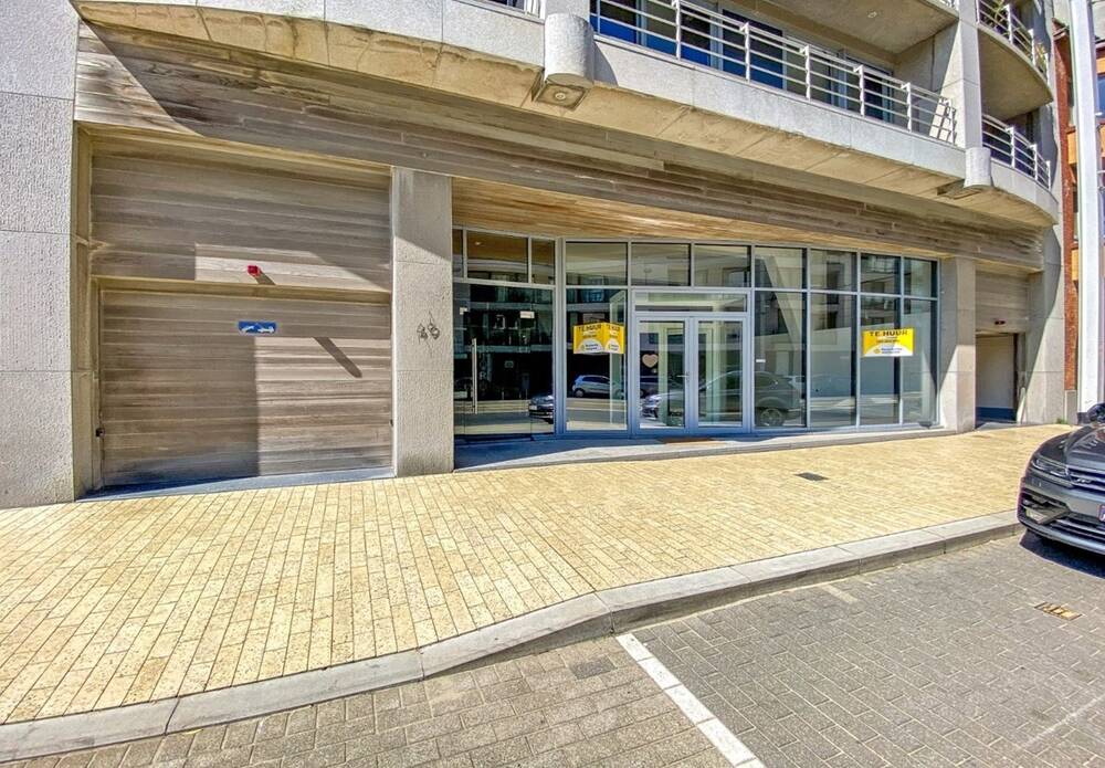 Handelszaak te huur in Koksijde 8670 1250.00€ slaapkamers m² - Zoekertje 375351