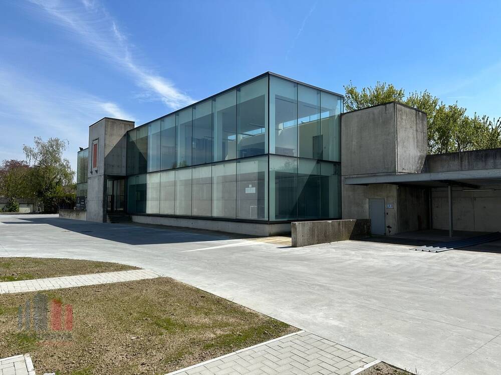 Handelszaak te huur in Waregem 8790 6975.00€ slaapkamers 797.00m² - Zoekertje 376182