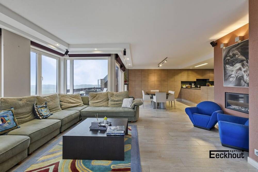 Penthouse te  koop in Oostende 8400 585000.00€ 6 slaapkamers 264.00m² - Zoekertje 376410