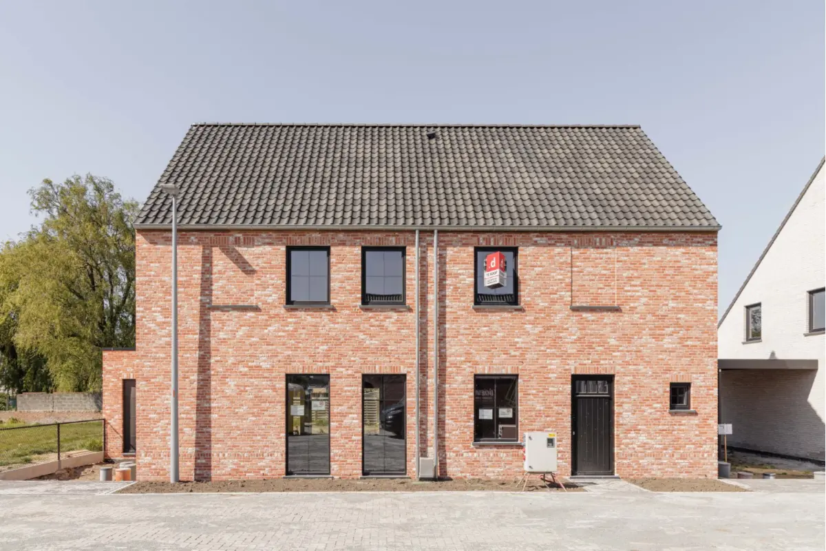 Huis te  koop in Ichtegem 8480 359000.00€ 4 slaapkamers 199.00m² - Zoekertje 378499